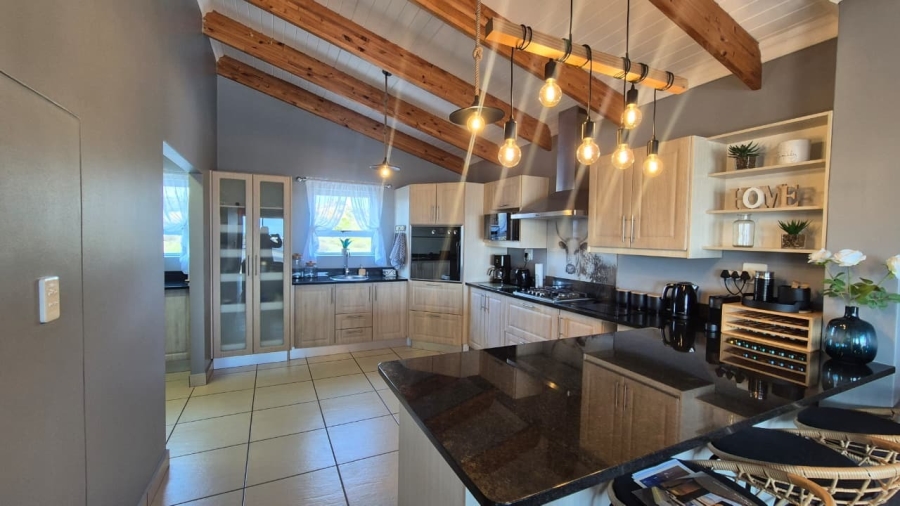 3 Bedroom Property for Sale in Calypso Beach Western Cape